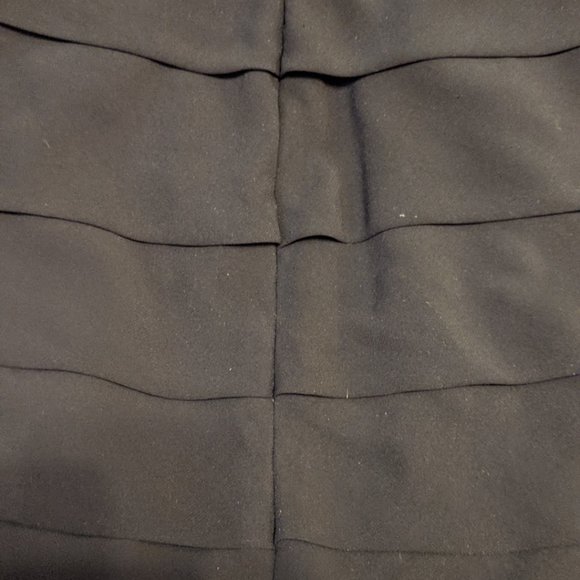 Black Ruffle Mini Skirt - M - Picture 2 of 10